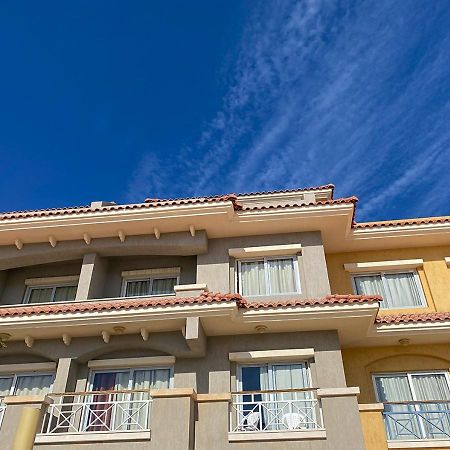 Fully Equipped Apartments Pool & Mountains View In Porto Sharm Resort Bagian luar foto