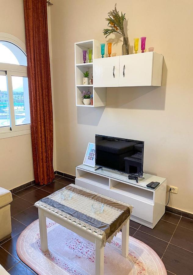 Fully Equipped Apartments Pool & Mountains View In Porto Sharm Resort Bagian luar foto