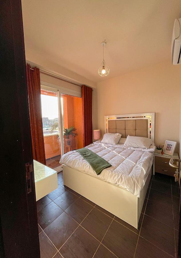 Fully Equipped Apartments Pool & Mountains View In Porto Sharm Resort Bagian luar foto