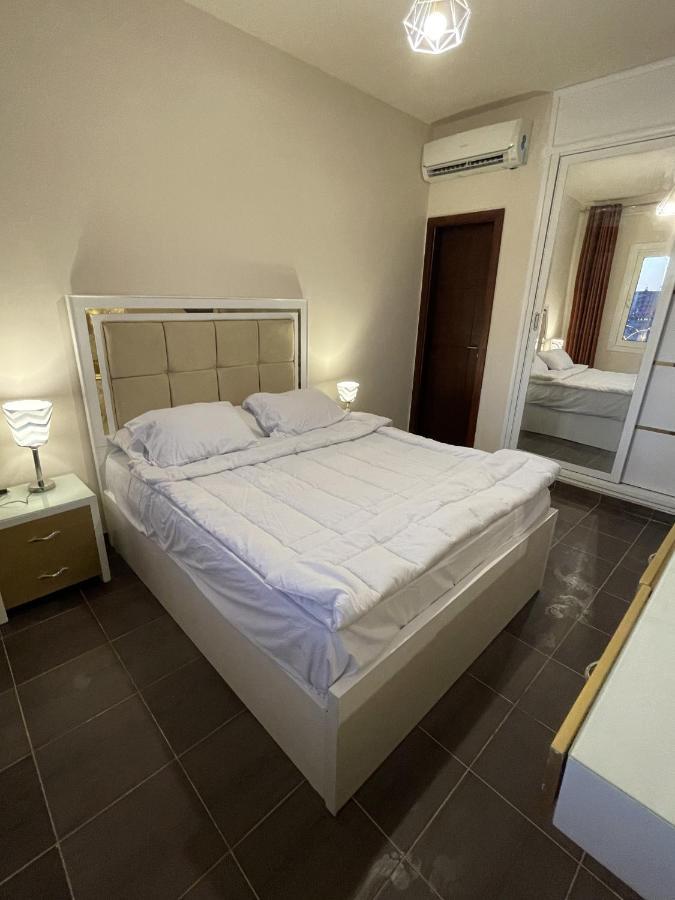 Fully Equipped Apartments Pool & Mountains View In Porto Sharm Resort Bagian luar foto
